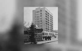 Центр Хмельницького у чорно-білих фото: переглядайте підбірку