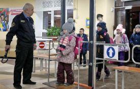 Металодетектори, відеонагляд і «тривожна кнопка»: які нові заходи безпеки запроваджують у школах