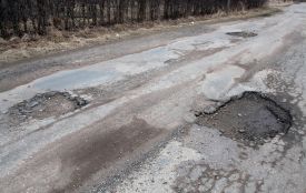 Мільйон за неякісний асфальт. У Хмільницькому районі судитимуть дорожників