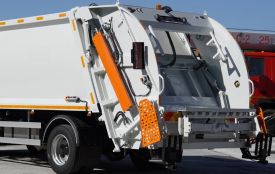 Сміттєвози та універсальні прибиральники: місто погодило масштабну закупівлю