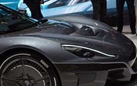 Нарахували 19 «розкішних» авто на Вінниччині. Які елітні марки купували торік?