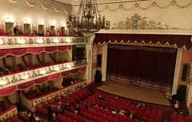 Вінницький театр — не студія для фотосесій: адміністрація закликає глядачів до поваги