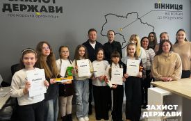 ГО «Захист держави» відзначила переможців конкурсу малюнка «ТРИЗУБ – символ свободи» з Вінниці та Гайсина