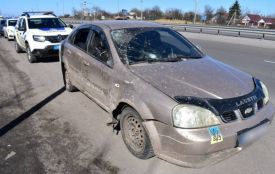Піймали п’яним за кермом, але він знову поїхав — і збив дорожника біля Калинівки