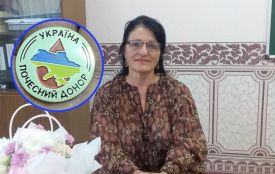 Мамина кровиця врятувала сина: історія жінки, яка за 45 років донорства здала понад два відра крові