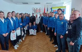 Вшанували волейболісток і хокеїстів. Дві команди отримали нагороди за досягнення