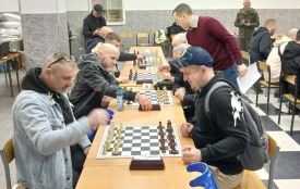 Переможець шахових змагань серед ветеранів тепер прагне перемогти в настільному тенісі