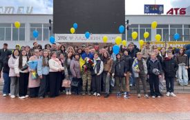 Майже чотири роки неволі та пекло Маріуполя позаду: як у Ладижині зустрічали морпіха Павла Шишкіна