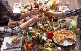Як насолоджуватись Великоднім столом без шкоди для здоров'я: рекомендації фахівця