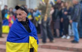 Миролюбівка у сльозах. Після трьох років катівень додому повернувся воїн Сергій Стасюк