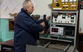 «Два дроти» та 40 років стажу: за лаштунками депо, де щодня «лікують» вінницькі тролейбуси