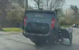 Аварія на Скалецького. Через зіткнення з BMW автівка опинилася на даху