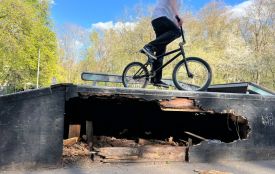 Єдиний скейтпарк у Вінниці потребує ремонту: діти скаржаться на аварійний стан майданчика