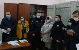 Дитина бачила, як матір вбила батька сокирою за 2500 доларів заощаджень. Вирок за злочин