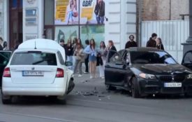 Гучна аварія за участю BMW у центрі Вінниці потрапила на камери. Що відомо про ДТП на Соборній