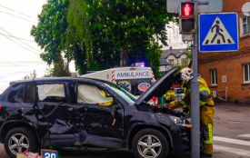 Водійку деблокували після ДТП на Хмельницькому шосе