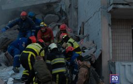 Головною ціллю нічної атаки став Київ: під завалами шукають людей