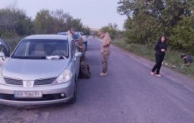 Переодягнули у військових і везли до кордону за $2600: на Вінниччині зірвали схему втечі до Молдови