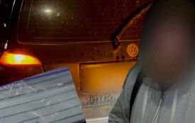 Їхав без прав і з підозрілим пакунком: у Вінниці зупинили 40-річного водія