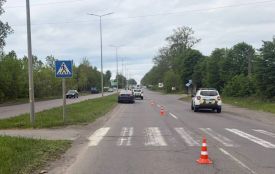 На Барському шосе Ford збив пішохода. Ще одна ДТП сталась у Тиврові за участю неповнолітніх