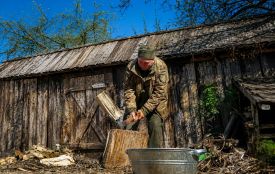 «Після повернення з позицій треба відновитися». Бійці вінницького 40-го полку показали свій побут на фронті