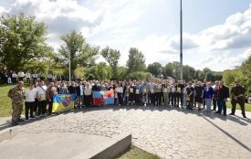 На Замковій горі у Вінниці 68 випускникам курсу нацспротиву вручили сертифікати
