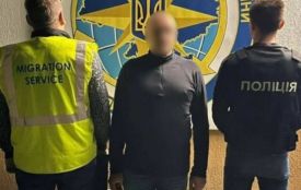 Ігнорував закон — поїде додому: на Вінниччині примусово видворяють росіянина