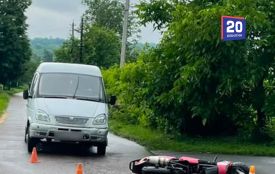 Скутер і ГАЗ не розминулися у Дашеві: є постраждала