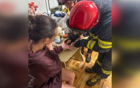 Вінницькі рятувальники допомогли жінці зняти каблучку, яка врізалася у набряклий палець