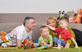 Родина замість інтернату. Як у Вінниці працює патронат над дитиною і хто може стати вихователем