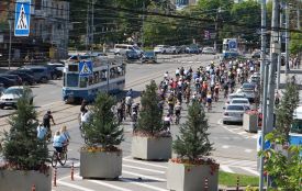 Близько пів тисячі вінничан проїхали містом на велосипедах і зібрали 130 тисяч гривень для ЗСУ
