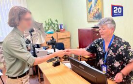 Вінничанину, який виїхав із окупованого Криму, оформили ID-картку