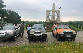 «Досліджує тисячі клітин за секунду»: цитометр для шпиталю та три авто привезла волонтерка з Франції