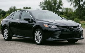 Вінницька мерія купує дві Toyota: одну вже обрали, друга — на підході