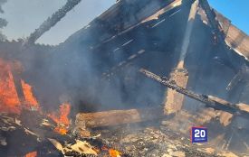 Вогонь забрав у родини зі Шаргорода дах над головою