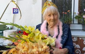 Вінничанка відзначила 100-річчя: досі робить зарядку і доглядає за квітами