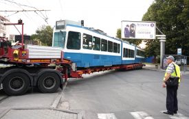 До Вінниці прибули нові швейцарські трамваї. Коли вони вийдуть на маршрути та чим особливі