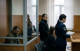 Зґвалтував 13-річну доньку знайомого та не визнав провини: на Вінниччині засудили військового