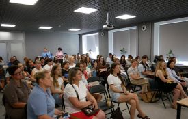 Понад 60 асистентів уже пройшли підготовку на Вінниччині для супроводу дітей у школах