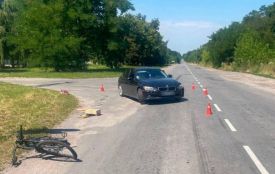 У Жмеринці BMW зіткнувся з велосипедом — 62-річного чоловіка госпіталізували