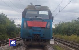 У Попелюхах жінка впала на залізничні колії та загинула під електропотягом