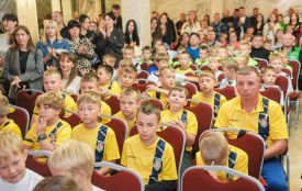 У Вінниці нагородили призерів міських юнацьких змагань, які зібрали 2800 футболістів