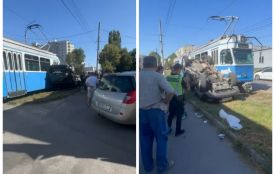 Не розминулися на коліях: на Академіка Янгеля трамвай врізався в Toyota