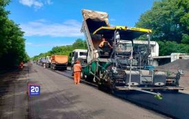 Майже 15 тисяч квадратів ям залатали на дорогах Вінниччини за тиждень