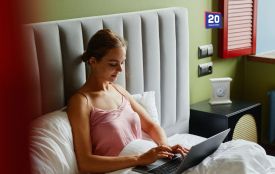 Робота з дому може непомітно забрати сон, рух і нормальне життя