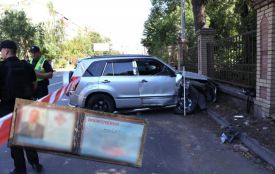 Прикривався «фальшивим» посвідченням: у Вінниці водій тікав від патрульних і двічі потрапив у ДТП