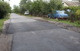 Ями латають, дороги підсипають. Де у Калинівській громаді тривають ремонти