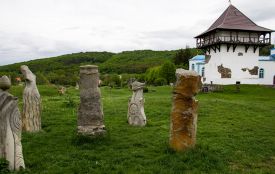 Буша, скельний храм і Гайдамацький яр: для молоді готують безкоштовну поїздку