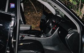 Audi злетіла в кювет і врізалась у дерево. Після ДТП віодій відмовився їхати до нарколога