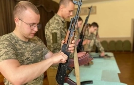 Нова дисципліна у вишах. Чи можуть відрахувати за нездачу «Основ національного спротиву», пояснює адвокат